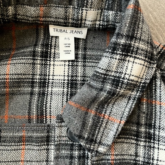 Plaid Button-Up Jacket - Picture 3 of 5